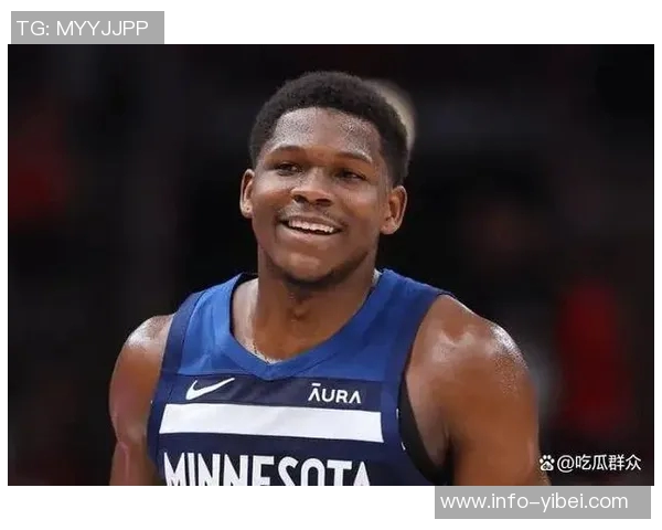 爱德华兹盛赞兰德尔本赛季表现出色这是我心中唯一的评价 爱德华兹盛赞兰德尔本赛季表现出色这是我心中唯一的评价