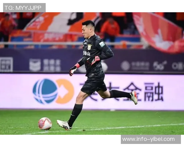 王大雷从杭州中超赛场直奔宁波现场观战WTA单打决赛精彩瞬间不容错过 王大雷从杭州中超赛场直奔宁波现场观战WTA单打决赛精彩瞬间不容错过