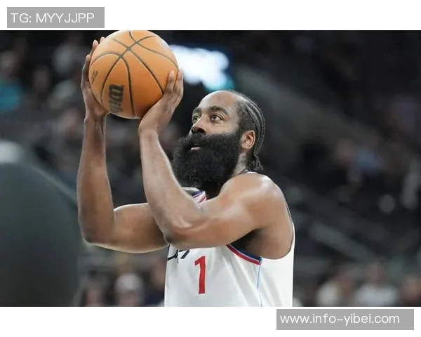 快船应尽早交易核心球员以降低损失把握哈登交易价值的最后机会